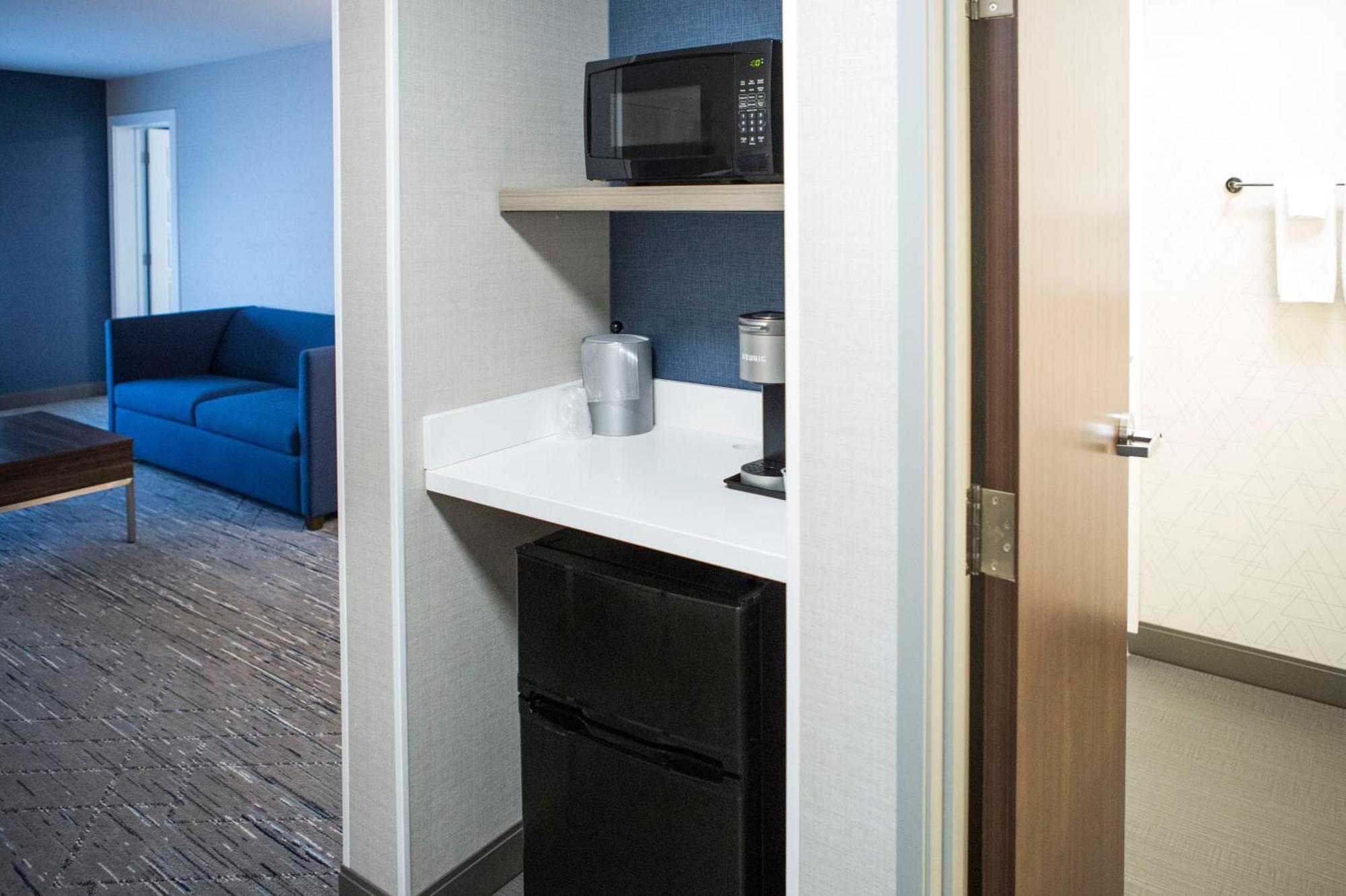 Holiday Inn Express & Suites Prince Albert - South By Ihg Экстерьер фото